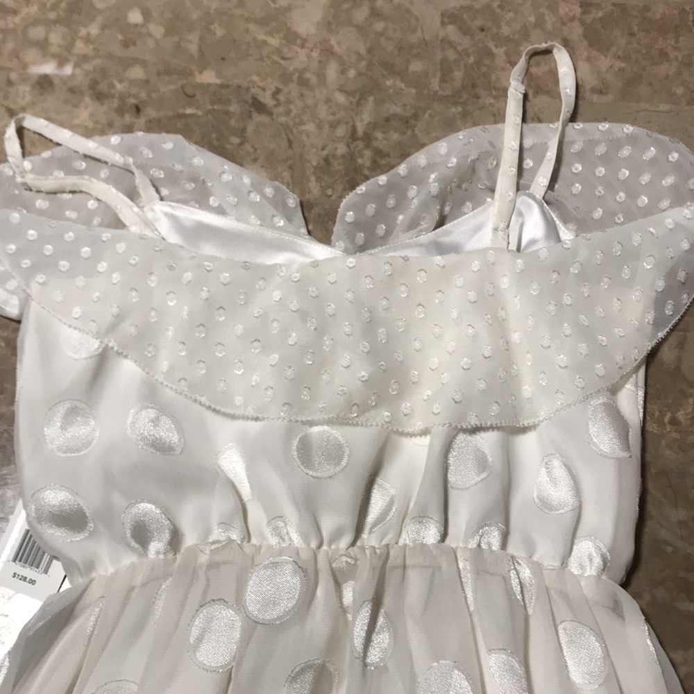 JessicaSimpsonCollection - Picture 6 of 9